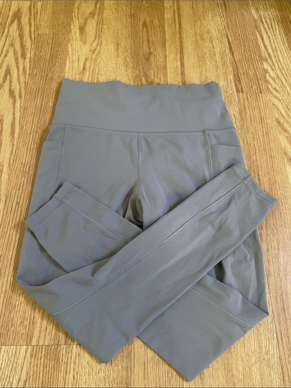 Athletic leggings